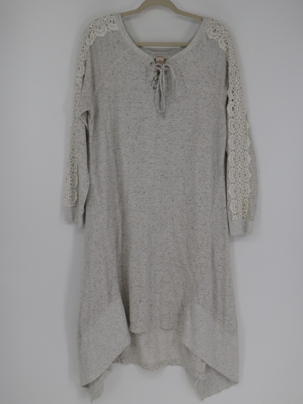Sundance Gray Lace Sleeve Handkerchief Hem Midi Dress Women’s Size Large Boho